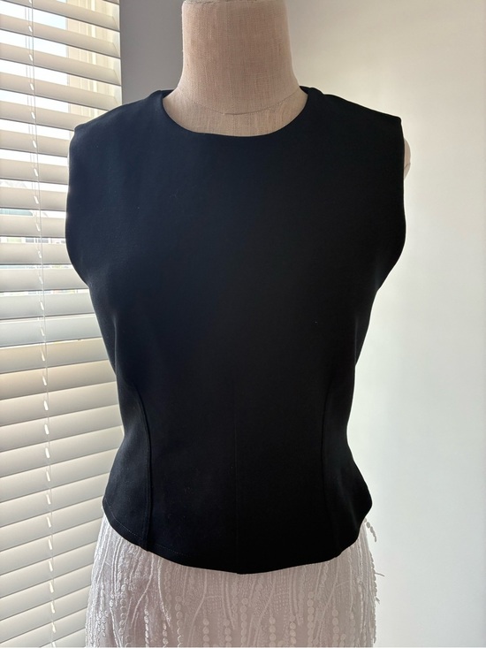Zara Tops - Zara Women's Black Peplum Hem Structured Sleeveless Top